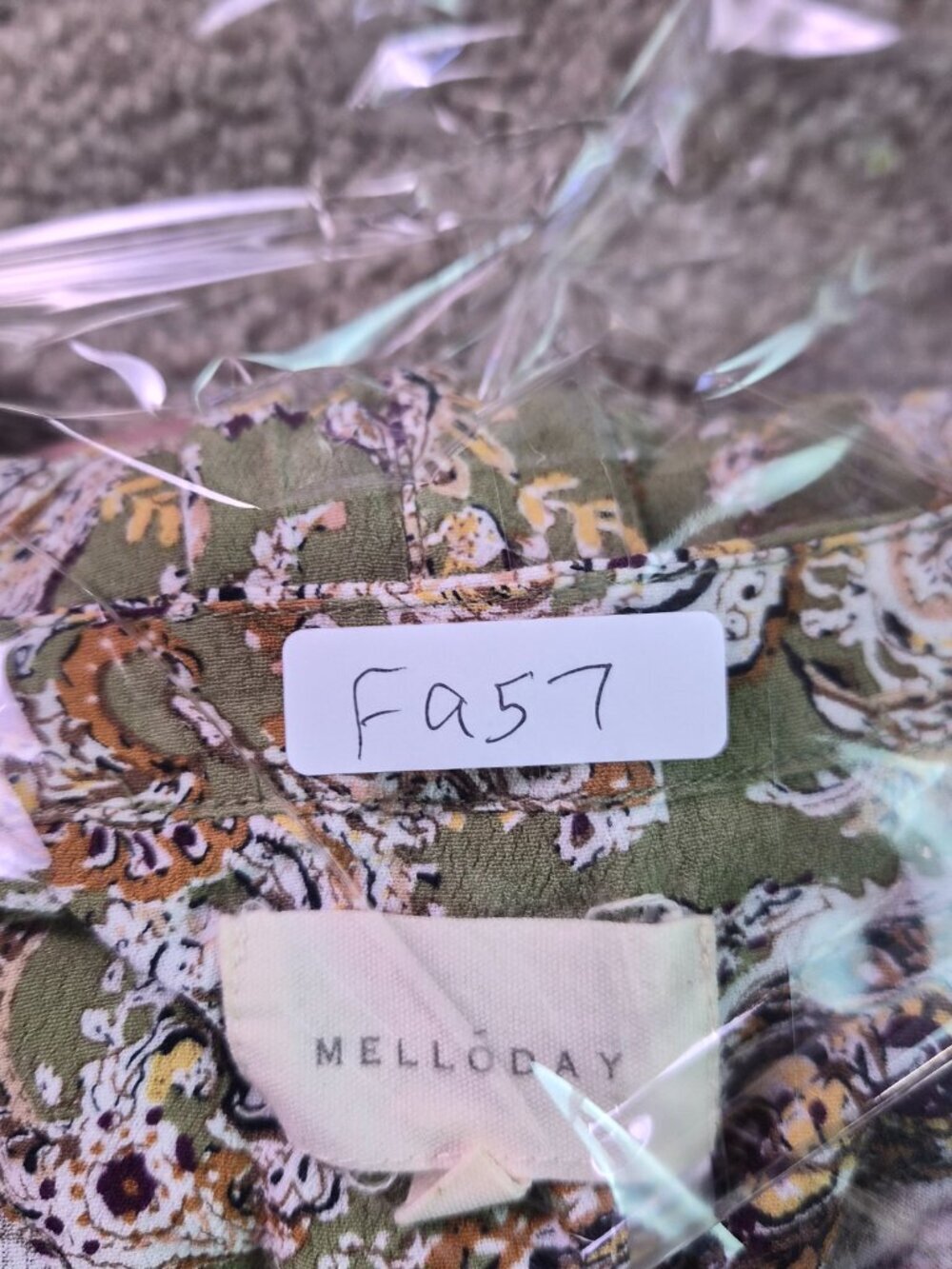 Melloday Womens Size L Green Paisley Smocked Empire Waist Boho Tunic Top F957 - Picture 11 of 11